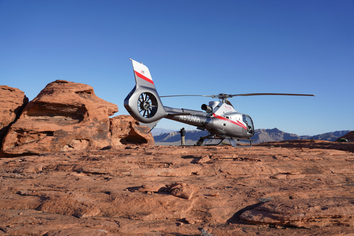 Flying In An Open Door Helicopter From Las Vegas to Valley of Fire ...